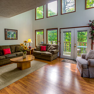 Club Chalet of Gatlinburg — - 19D Living Area