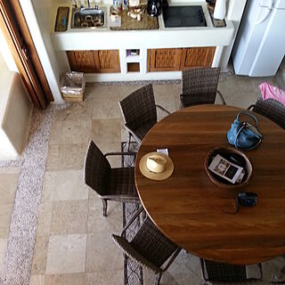 Pacifica Aqua &mdash; Kitchen open to the terrace