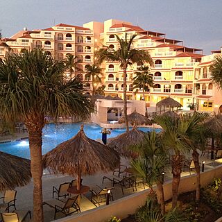 Playa Linda Beach Resort — Grounds