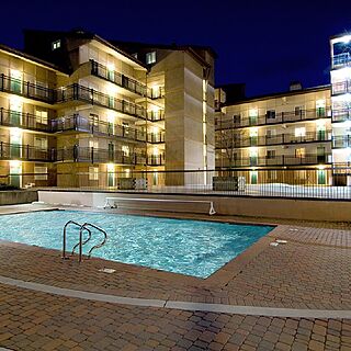 Vantage Point — Pool