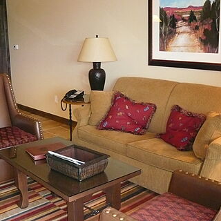 Hyatt Wild Oak Ranch — Sample unit living area