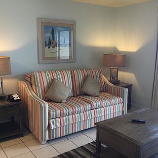 Peppertree Sea Mystique — Sample unit living area