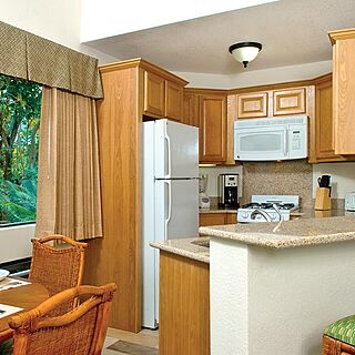 Makai Club Resort — Kitchen