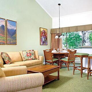 Makai Club Resort — Living Area