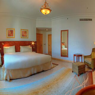 The Royal Club at Palm-Jumeirah — Bedroom