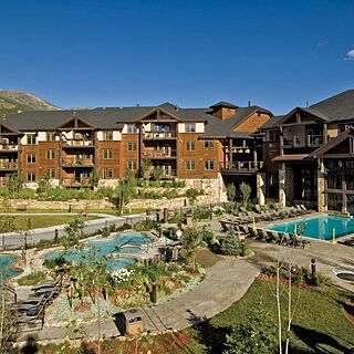 Grand Timber Lodge — Exterior