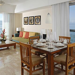 Mayan Palace at Vidanta Puerto Vallarta — Living area in one- and two-bedroom suites