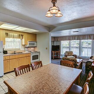 Sandcastle Beach Club — Kitchen