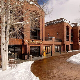 Park Plaza
