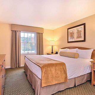 Club Wyndham Bentley Brook — Master bedroom King