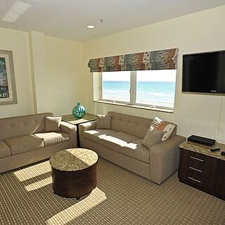Crystal Beach Suites Hotel — Living Area