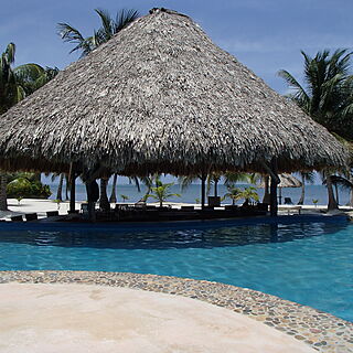 Captain Morgan's Vacation Beach Club — Swim Up Bar