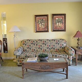 Links Golf and Racquet Club — Living Area