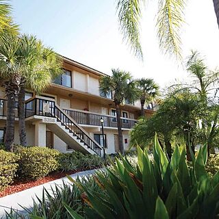 Orlando International Resort Club — Exterior