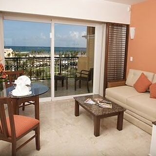 Hacienda Tres Rios — Living Area