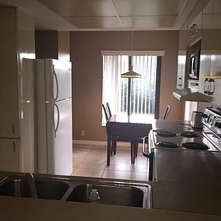 Charlotte Bay Resort & Club — Kitchen