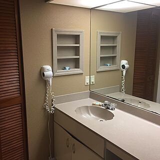 Charlotte Bay Resort & Club — Bathroom