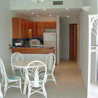 AquaMarina Suites — - Unit Dining Area