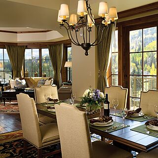 The Ritz-Carlton Club, Vail — Living and Dining Area