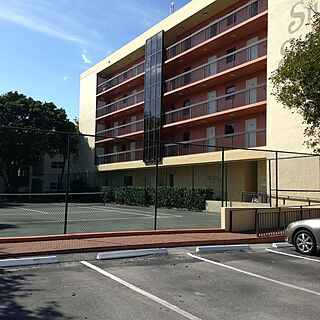 Surfsider Resort