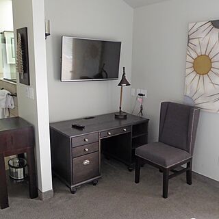 The Lodge at Eagle Crest Resort — Sample unit master bedroom