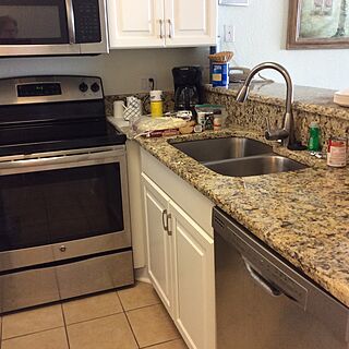 Sands Beach Club — Sample unit kitchen