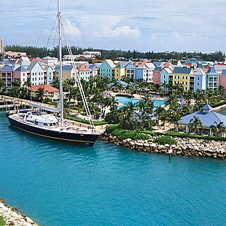 Harborside Resort at Atlantis — Grounds Pool and Water View