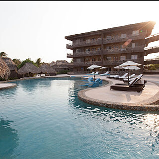 Captain Morgan's Vacation Beach Club — Pool