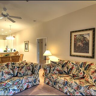 Bahama Bay Resort &mdash; Living Area