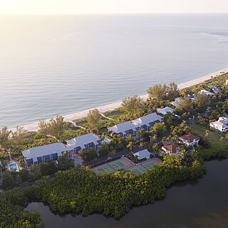 Plantation Beach Club at Indian River