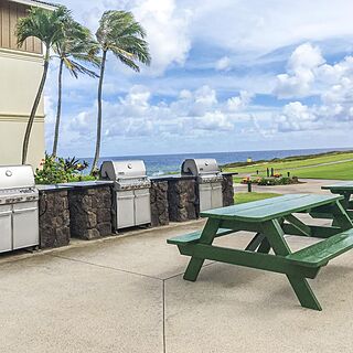 The Point at Poipu — Grilling Area