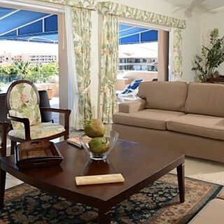 Porto Bello Grand Marina — Living Area