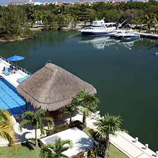 Porto Bello Grand Marina — Marina