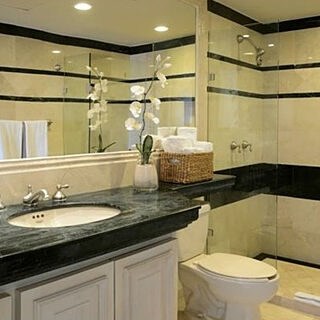 Porto Bello Grand Marina — Bathroom
