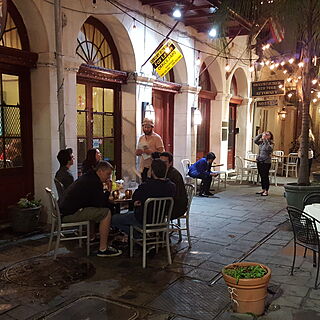 Outdoor dining in New Orleans