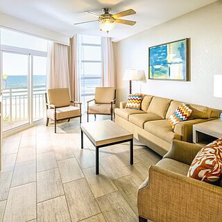 Club Wyndham Ocean Boulevard — Sample Living Area
