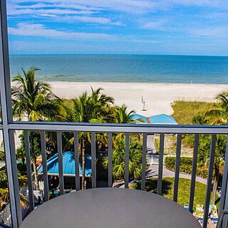 Beach Club I &mdash; Balcony