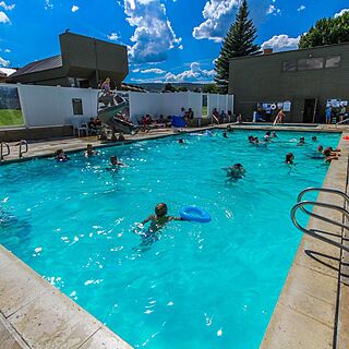Bear Lake Condominiums — Pool