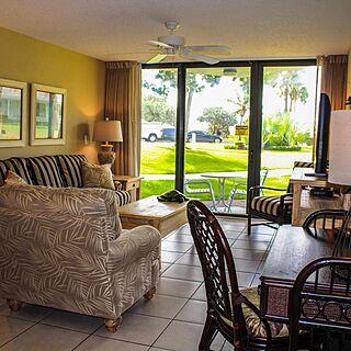 Berkshire Beach Club — Living Area