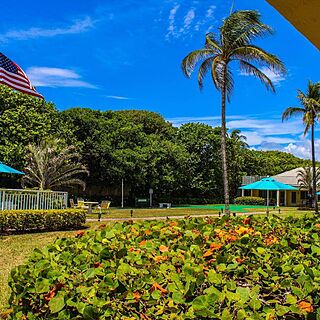 Berkshire on the Ocean — Grounds