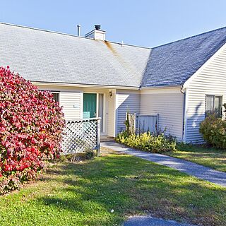 Brewster Green — Exterior
