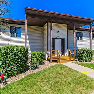 Clover Ridge — Exterior