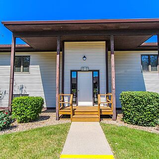 Clover Ridge — Exterior