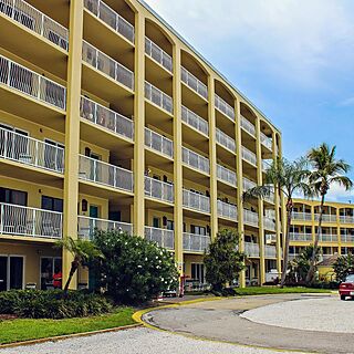 Coral Reef Beach Resort — Exterior