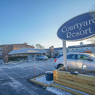 Courtyard Resort — Exterior