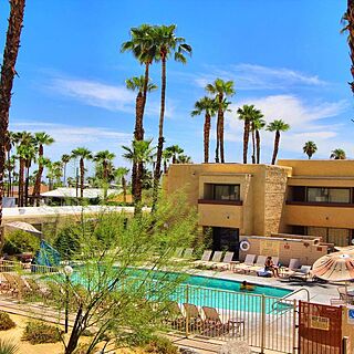 Desert Vacation Villas — Pool