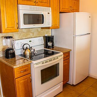 Discovery Beach Resort — Kitchen