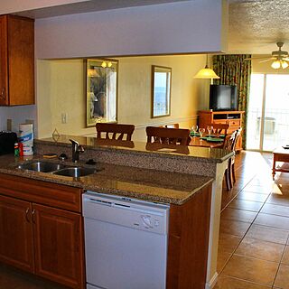 Discovery Beach Resort — Kitchen