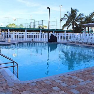 Discovery Beach Resort — Pool