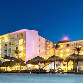 Club Regina Cancun — Exterior